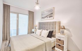 Apartament Riviera Z Tarasem - Playa Baltis